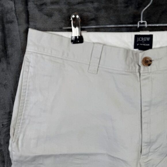 J. Crew Flat Front Trouser Shorts 7" inseam khaki tan beige Men's size 32 - Picture 2 of 13